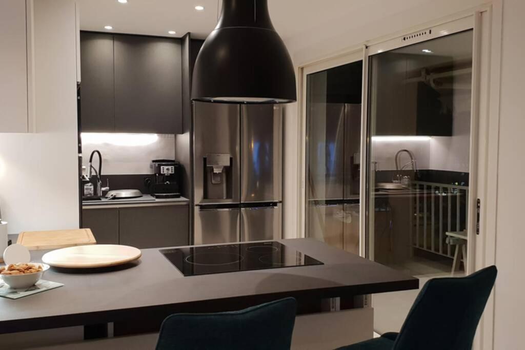 Apartment F3 Plein Centre - 300m De La